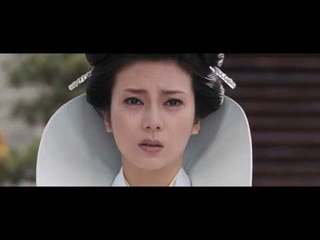 47 ронинов (2013) Ронины совершают харакири , тем самым погибают самураями