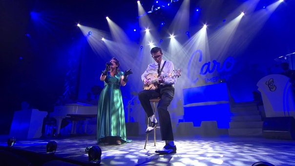 Caro Emerald Close To Me, Riviera