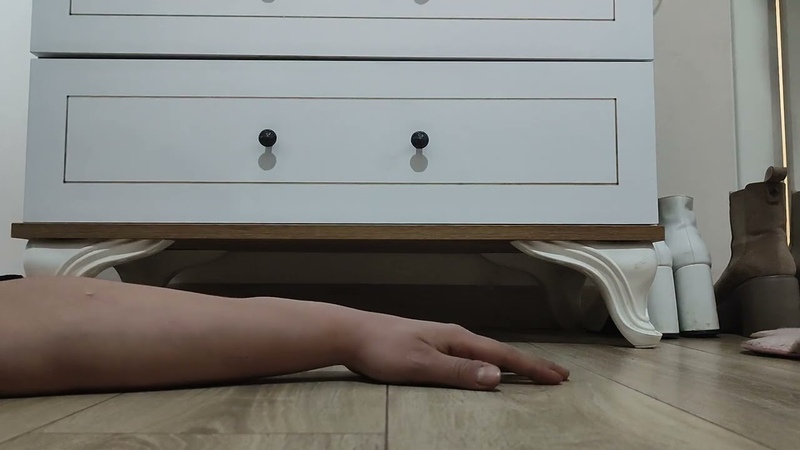 Boots hand