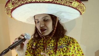 El Crucifijo de Piedra - La Cigarra - LARISA music / cover