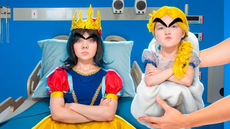 Disney QUEEN NEVER CRY Disney princesses in real