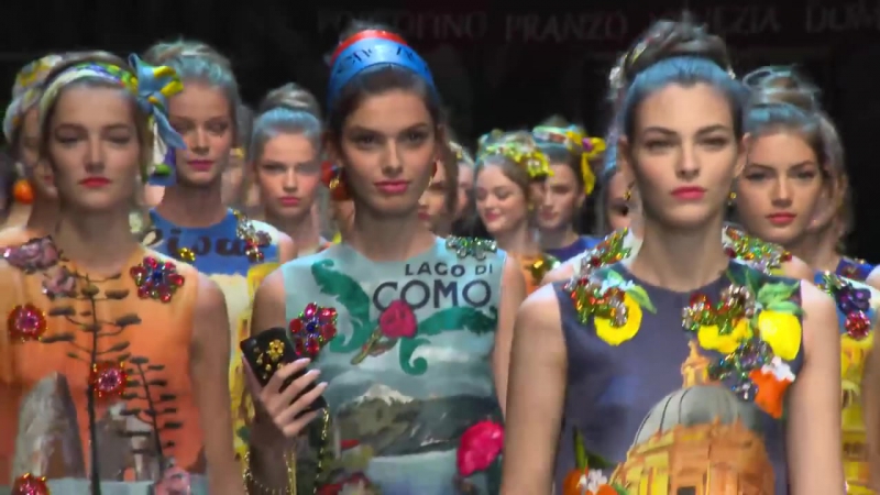 Dolce Gabbana (Дольче и Габбана) Весна Лето 2016 Показ полной