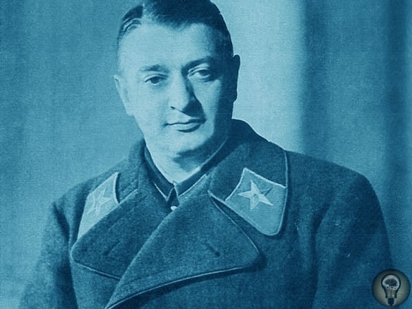 Дело Тухачевского В предвоенное время страна жила в ожидании войны. За несколько лет до нападения фашисткой Германии сотни военачальников погибли в ходе развернувшихся репрессий. Началом чистки