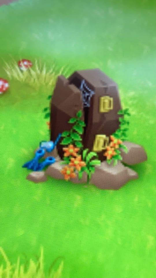 В рюболовной зоне есть приведение, нажмите на него и получите подарок.