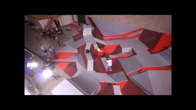 Fixed Perspective 3 D Bike Course Behind the