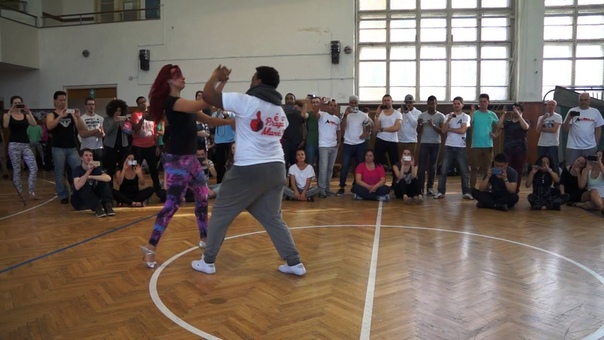 Vanessa and Val. ACD2 at PZC2016. Video by Zouk