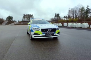 Volvo V90 Police Сar