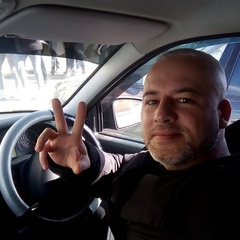 Максим Лавриненко, 44 года