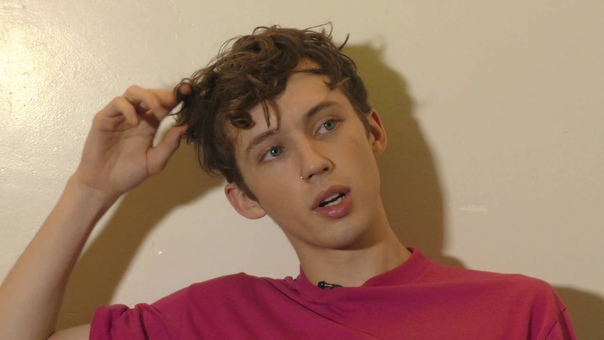 Troye Sivan interview (part